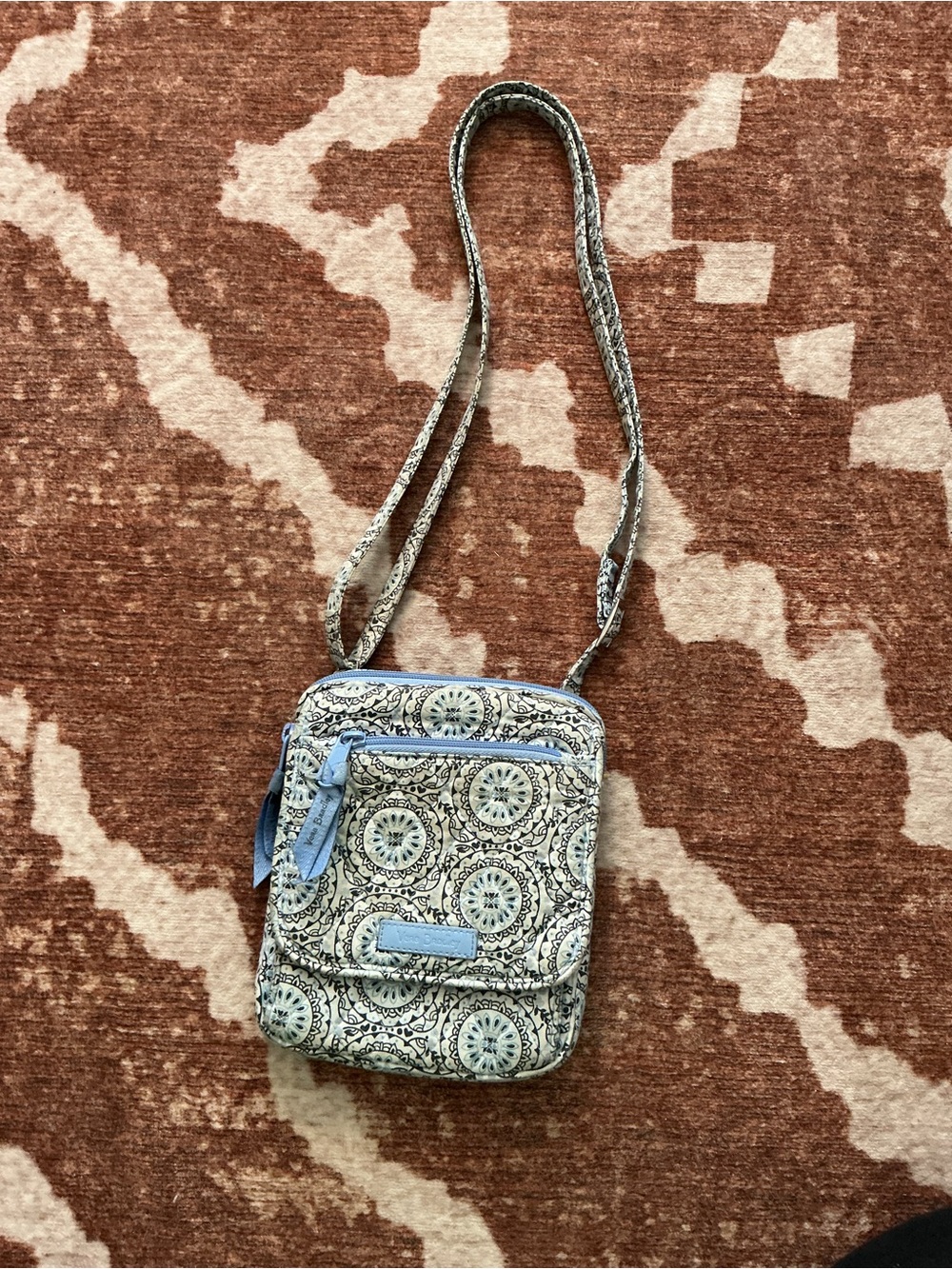 Vera Bradley Cream and Light Blue Medallion Sullivan Crossbody - Picture 2 of 4